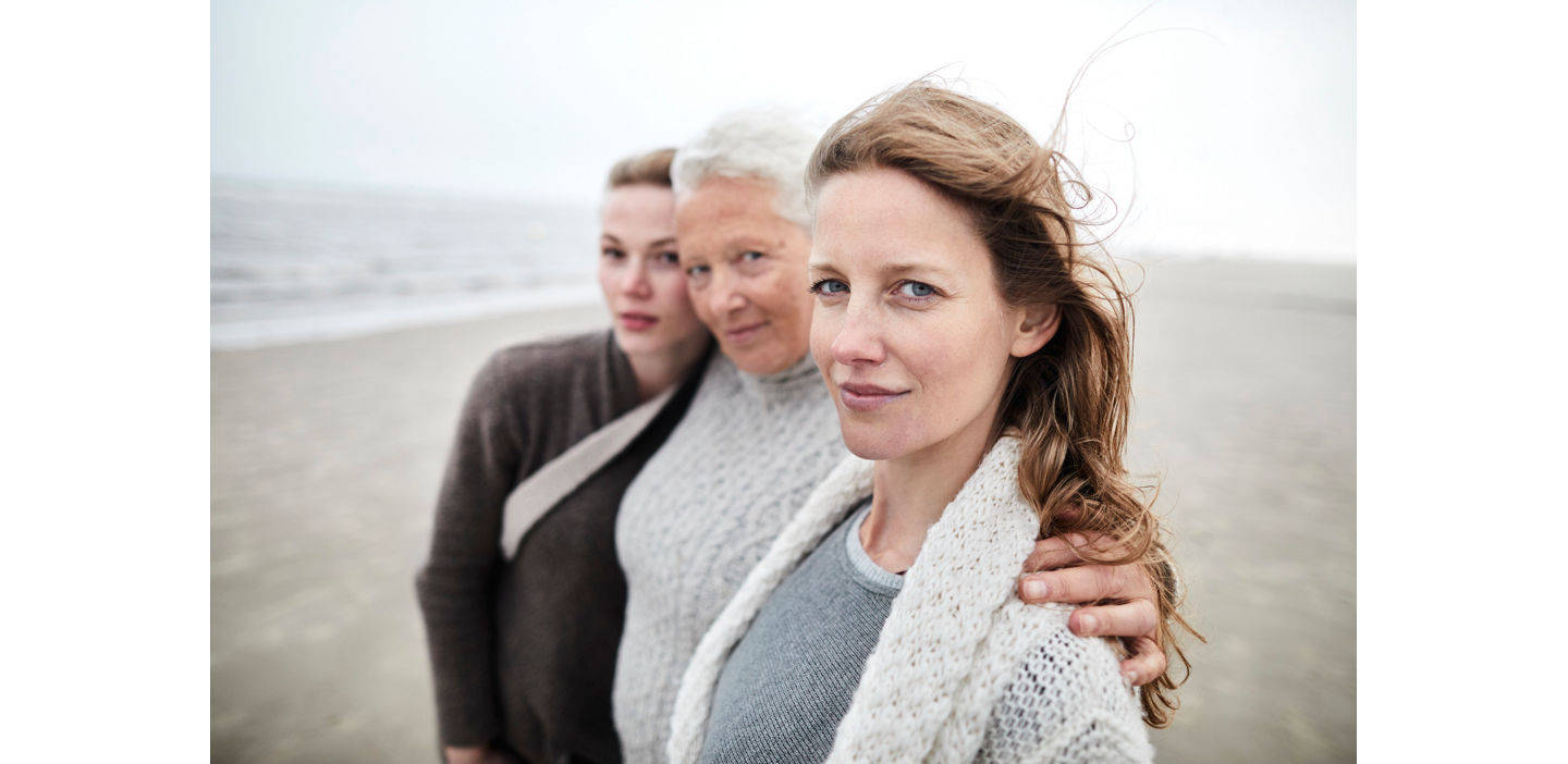 Trois générations de femmes