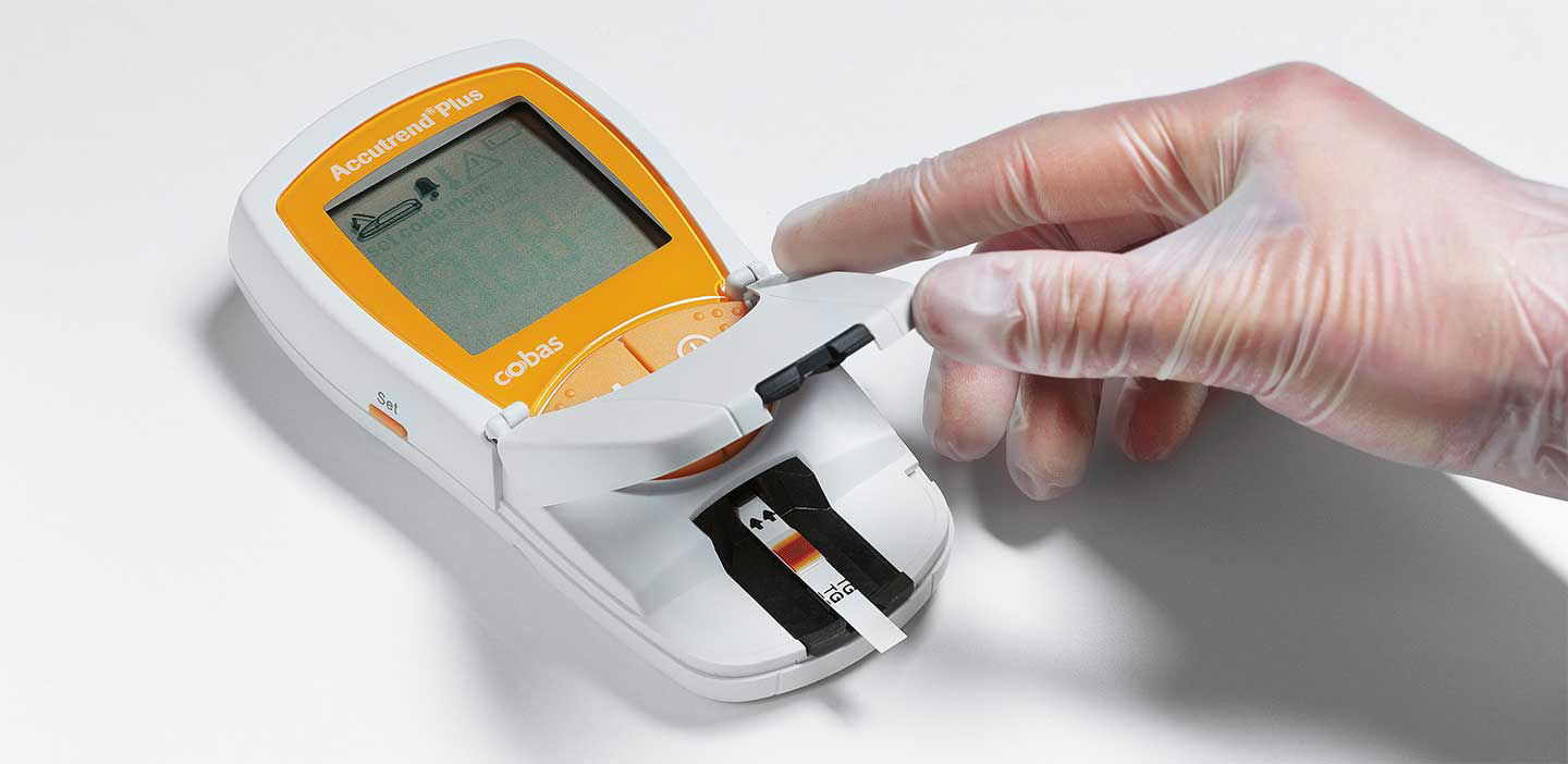 Roche Diagnostics Accutrend Plus Meter Kit