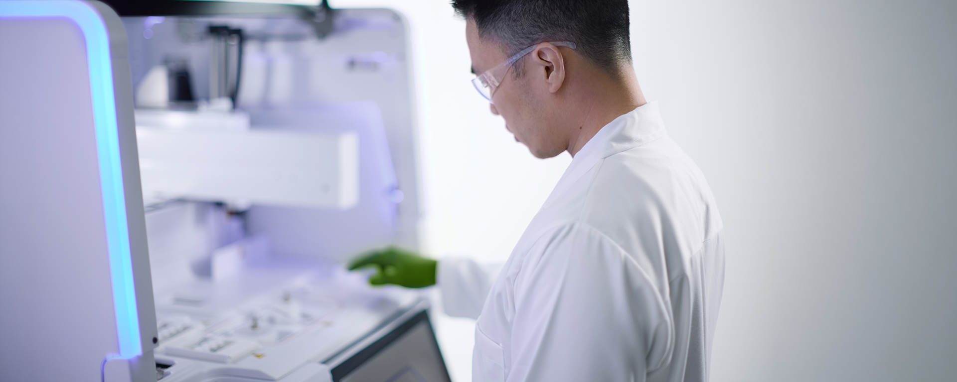Lab scientist preparing to sequence DNA